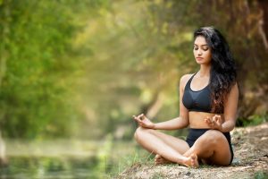 découvrez comment le cbd peut compléter votre pratique du yoga, en favorisant la détente, la concentration et le bien-être général. explorez les bienfaits de l'association entre le cbd et le yoga pour un esprit apaisé et un corps détendu.